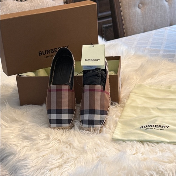Burberry Multicolor Plaid Espadrilles 100% Authentic - Picture 2 of 9